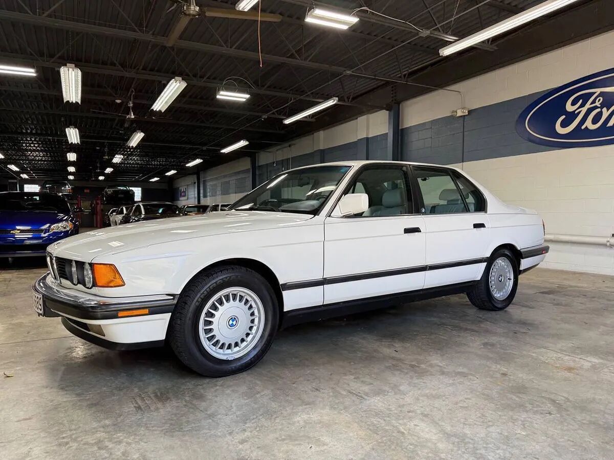 1991 BMW 7 Series