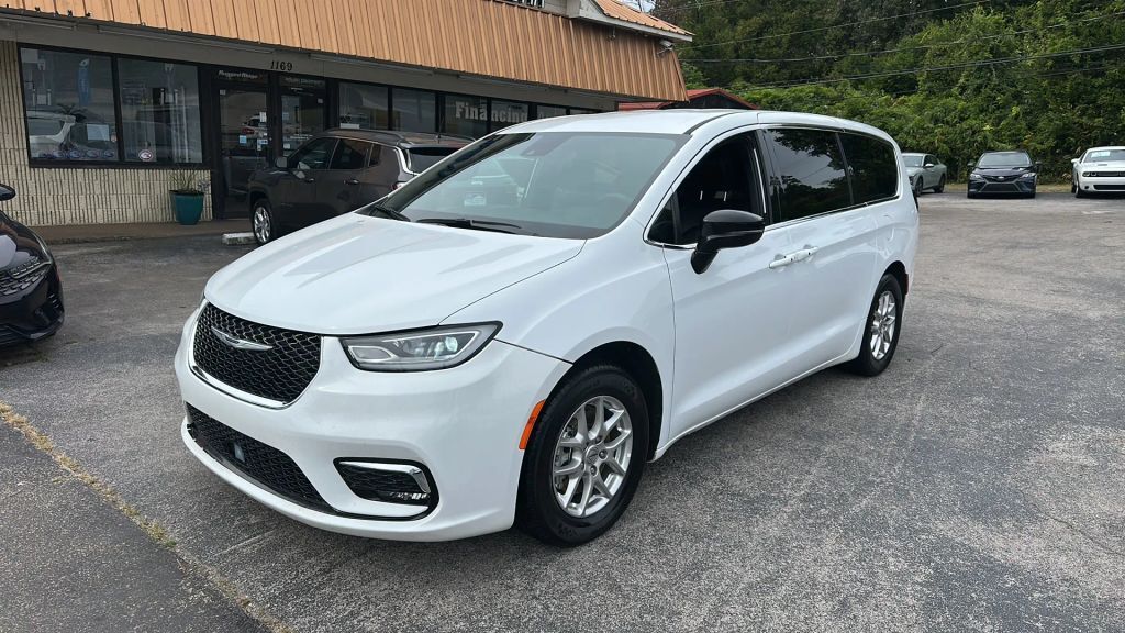 2025 CHRYSLER Pacifica