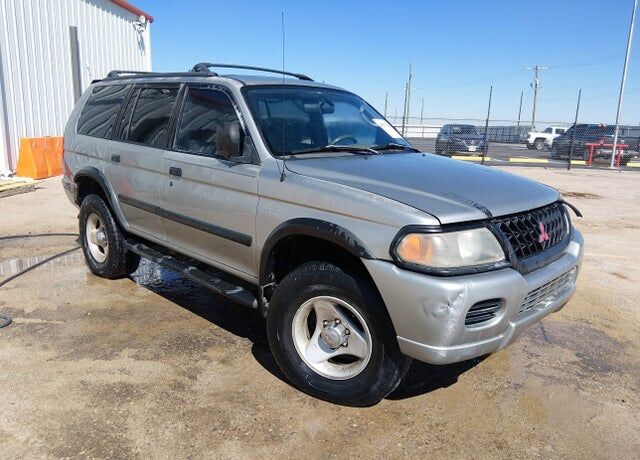 2000 MITSUBISHI Montero Sport