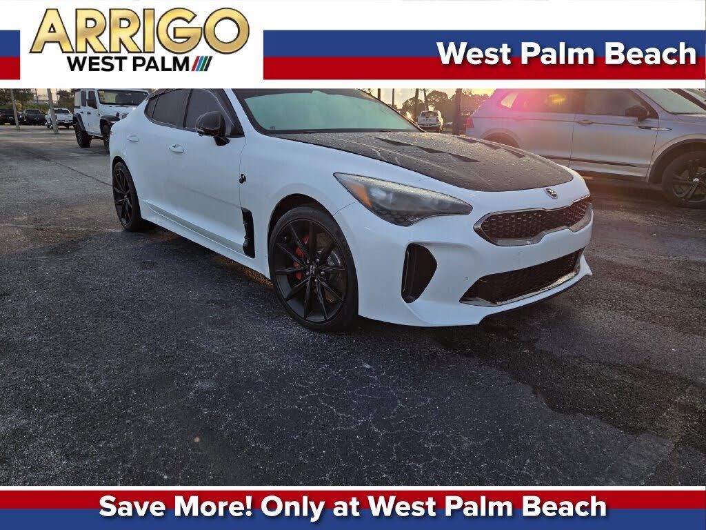 2022 KIA Stinger