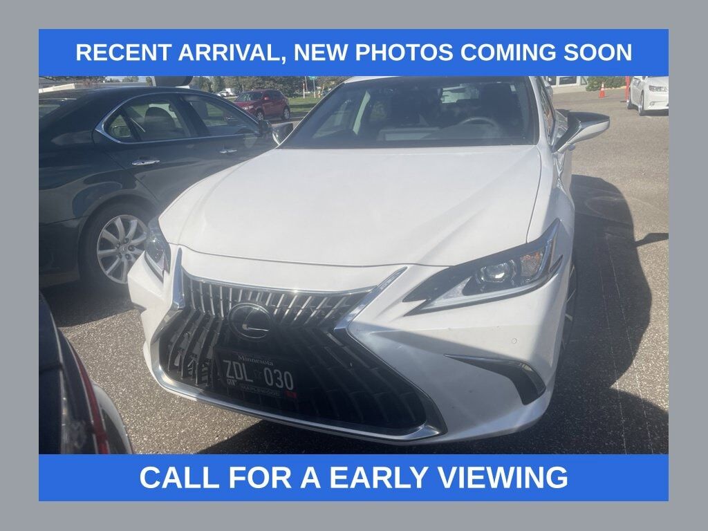 2024 LEXUS ES