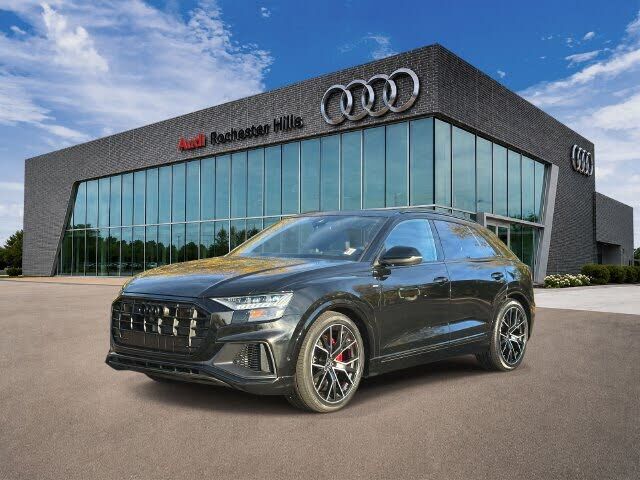2023 AUDI Q8