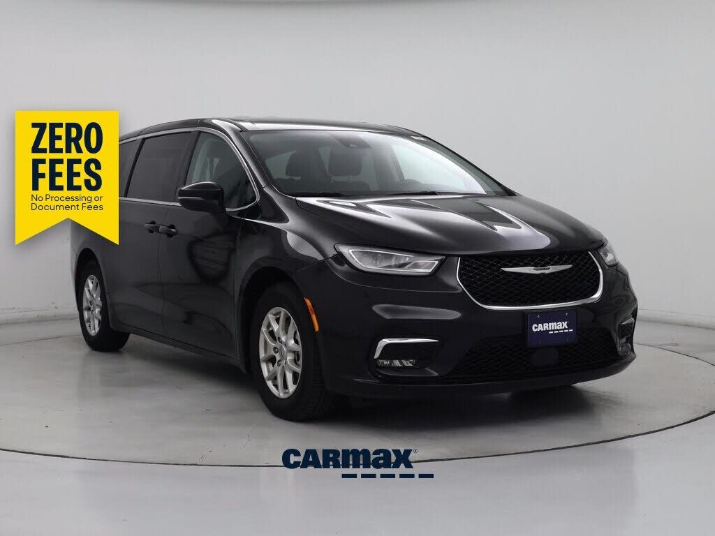 2023 CHRYSLER Pacifica
