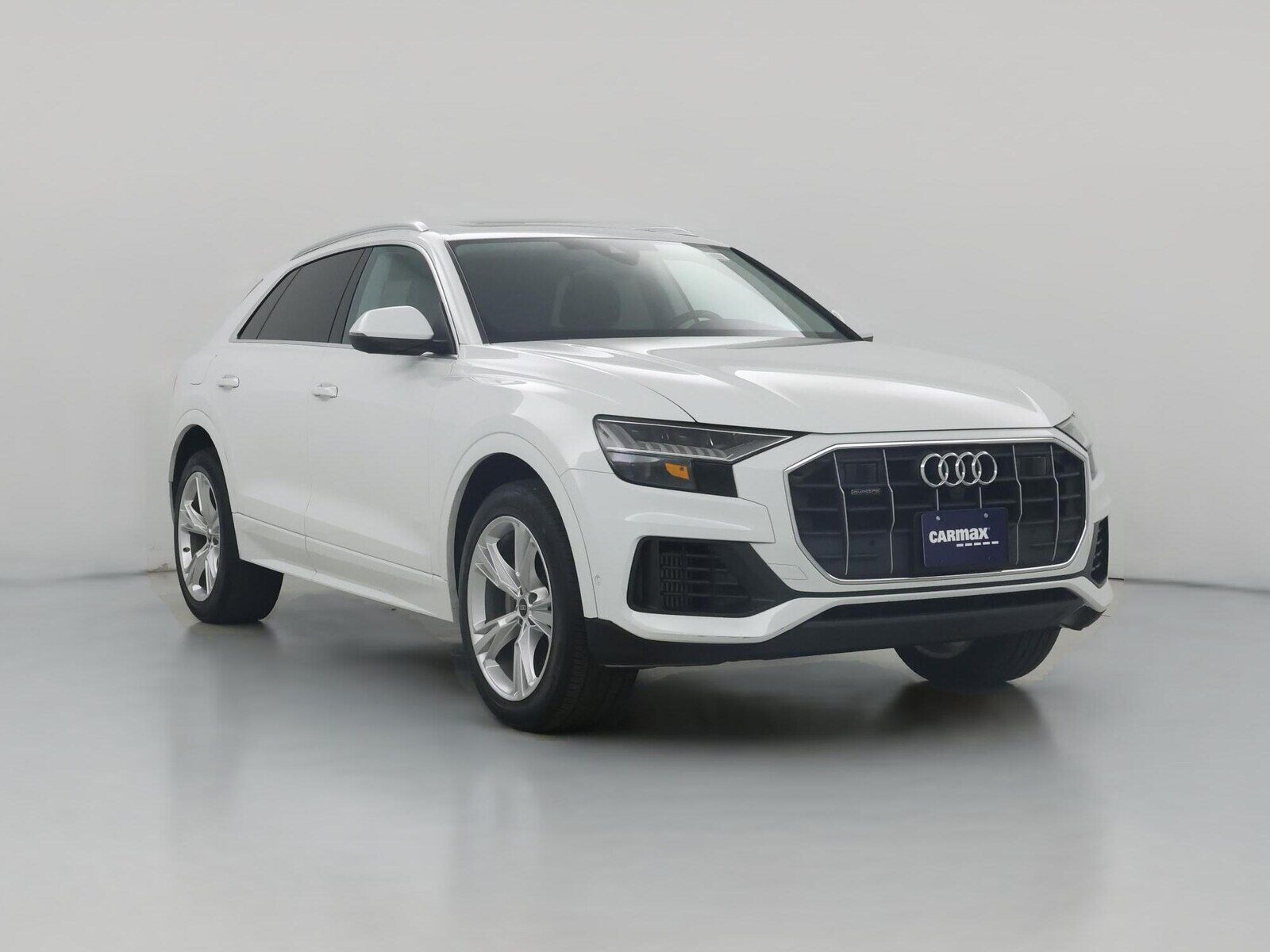 2023 AUDI Q8