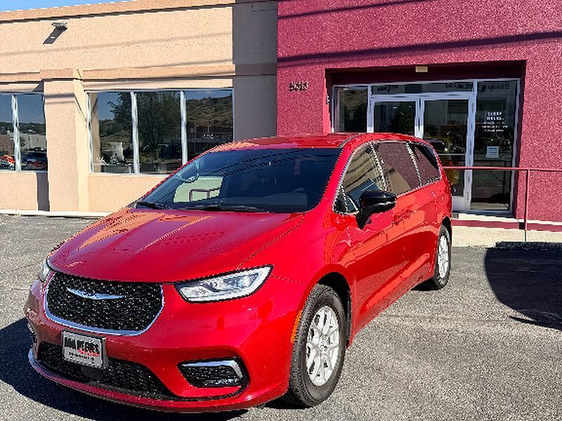 2025 CHRYSLER Pacifica