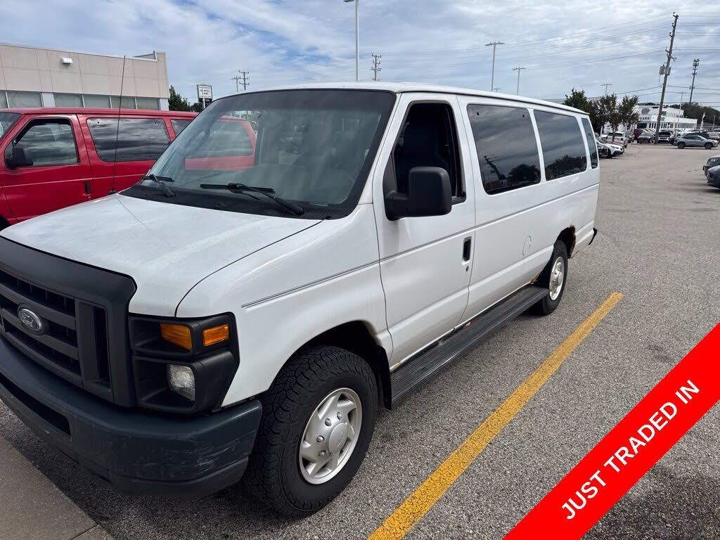 2009 FORD E-350
