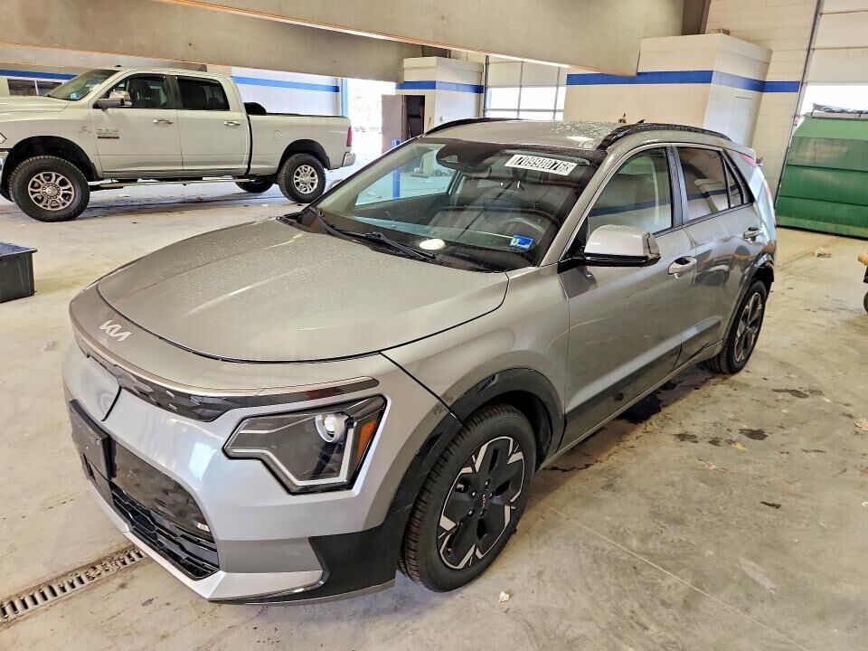 2023 KIA Niro