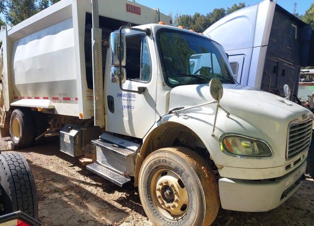 2014 FREIGHTLINER M2