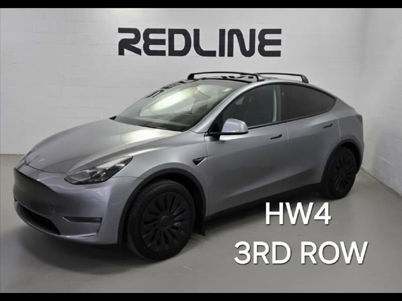 2025 TESLA Model Y