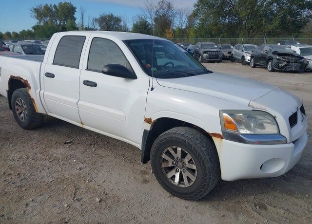 2008 MITSUBISHI Raider