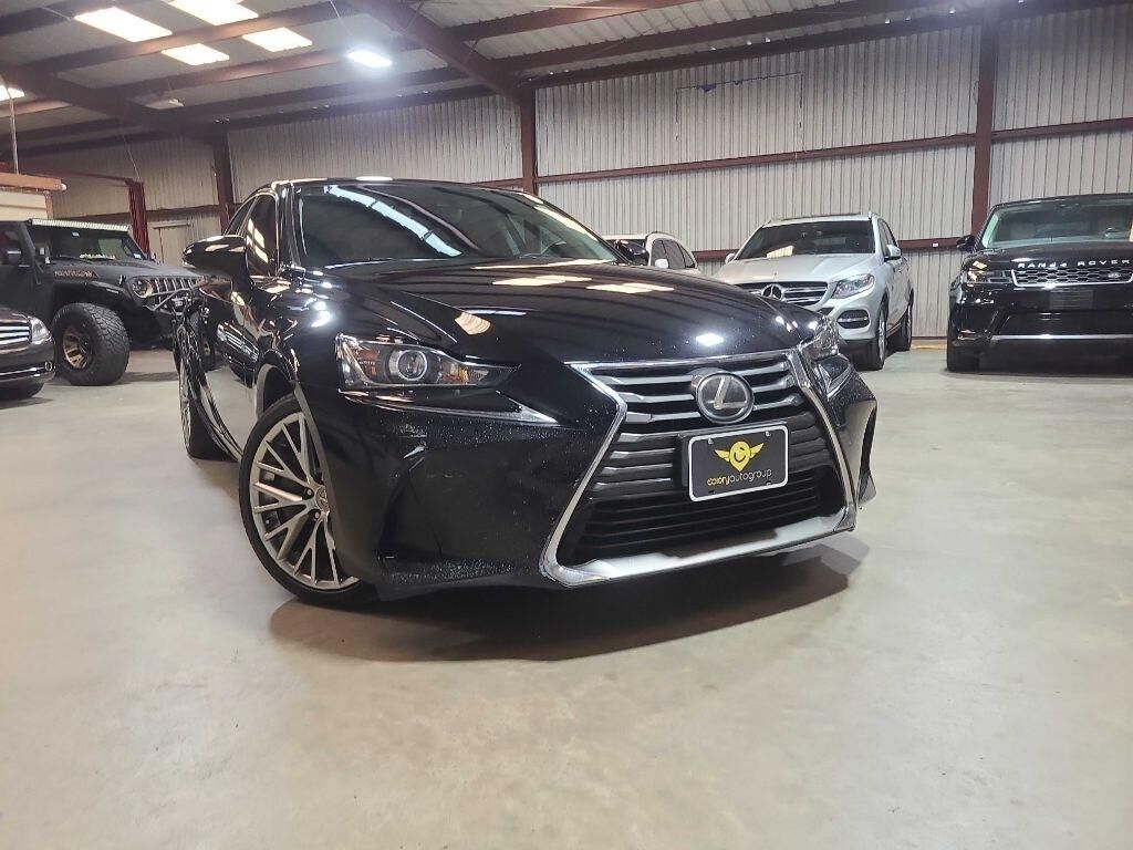 2017 LEXUS IS