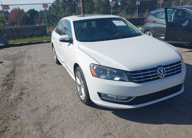 2014 VOLKSWAGEN Passat