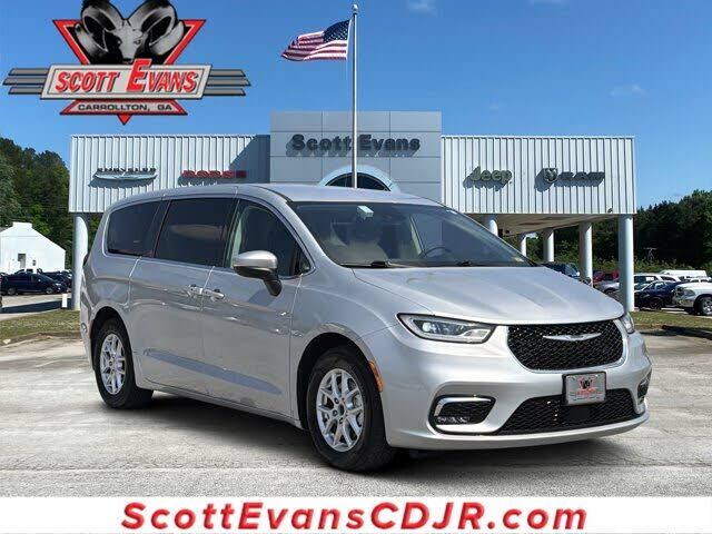 2023 CHRYSLER Pacifica