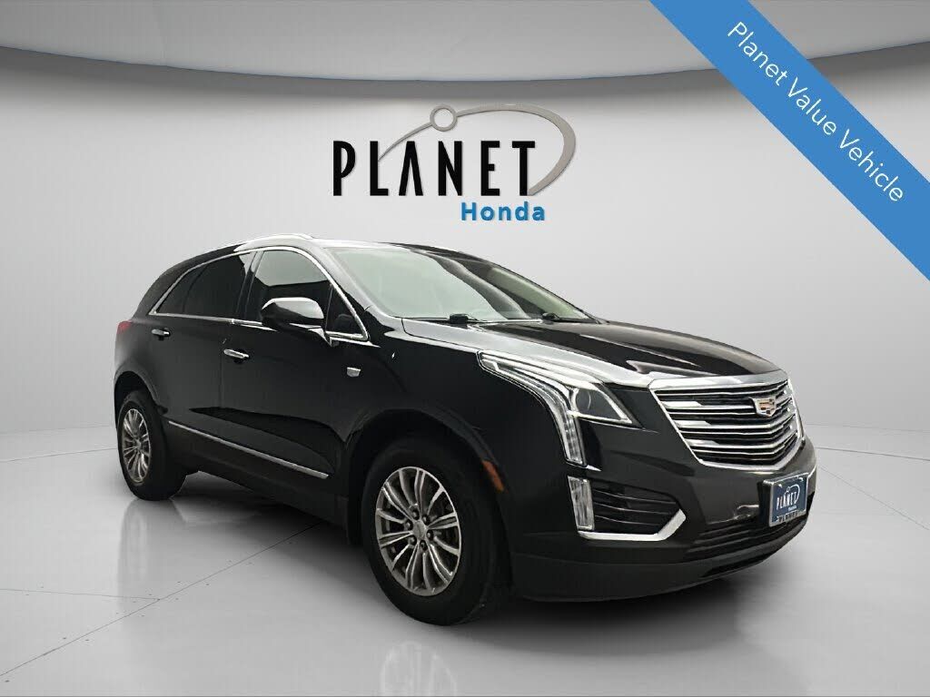 2017 CADILLAC XT5