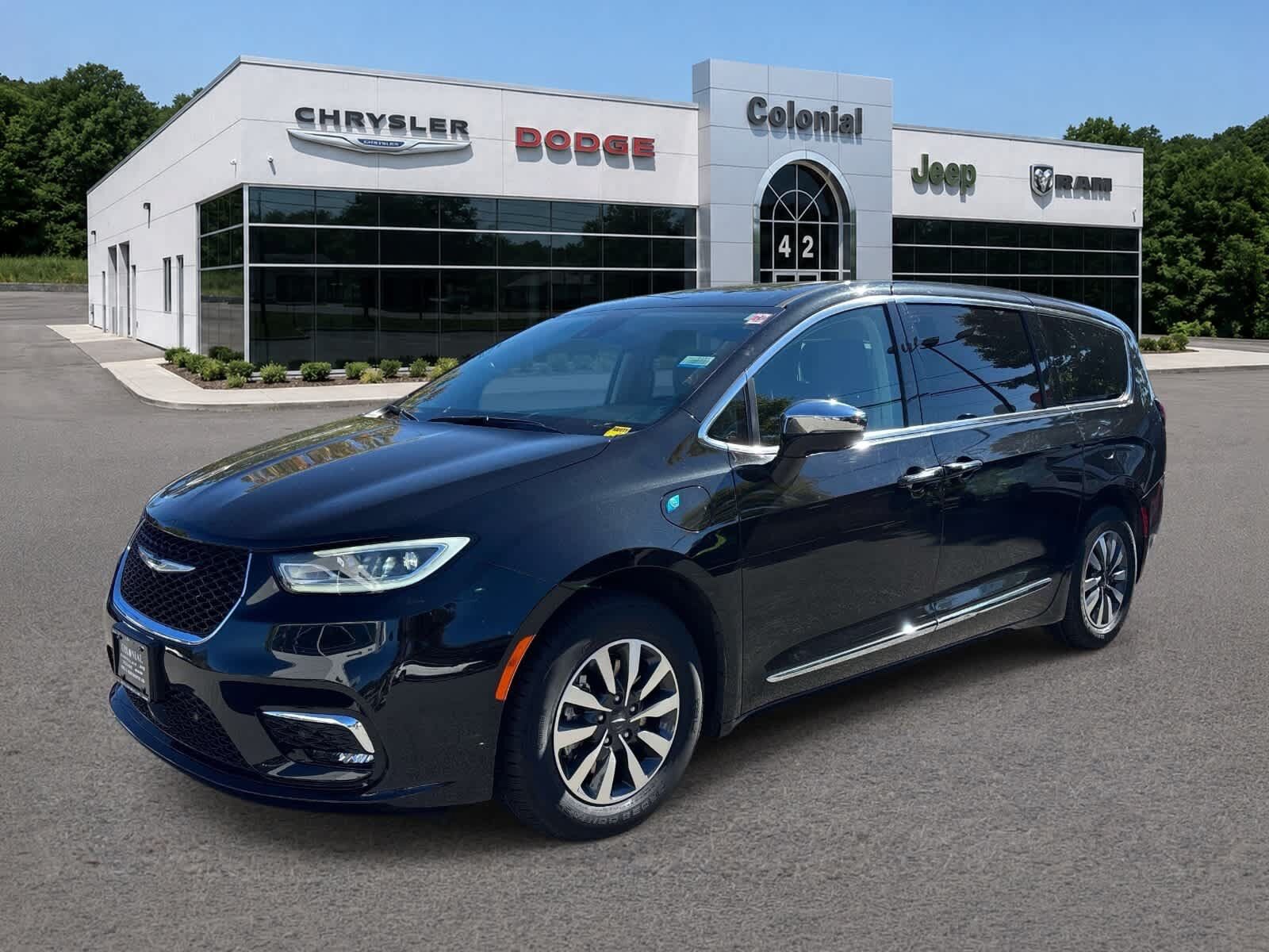 2023 CHRYSLER Pacifica