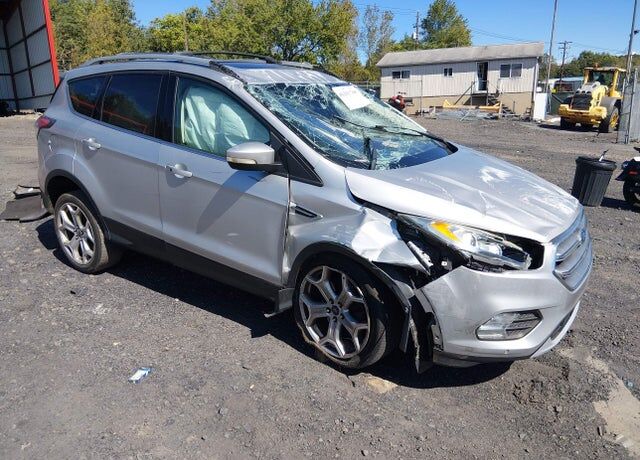 2017 FORD Escape