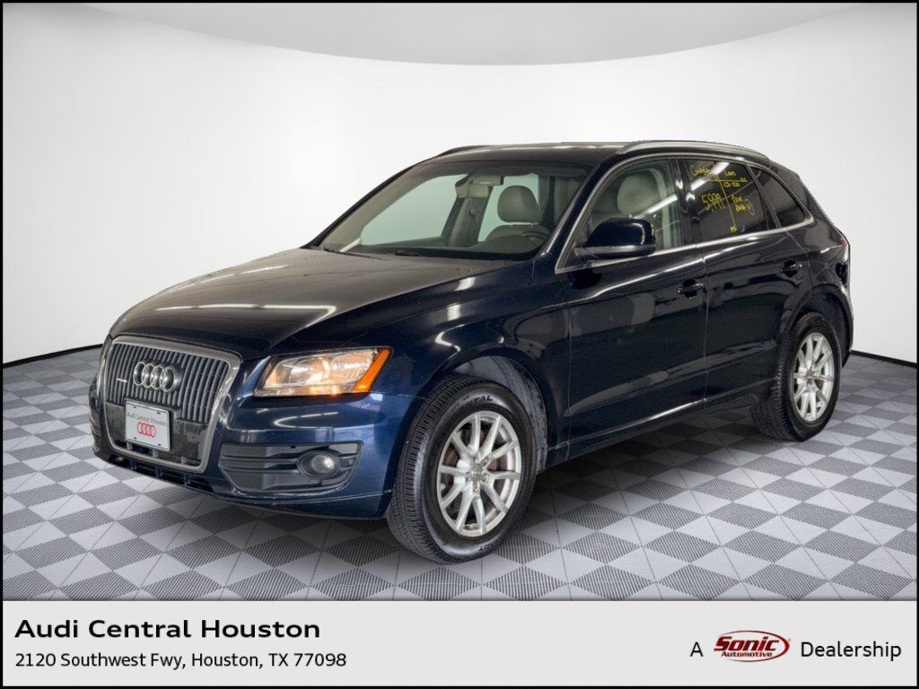 2011 AUDI Q5