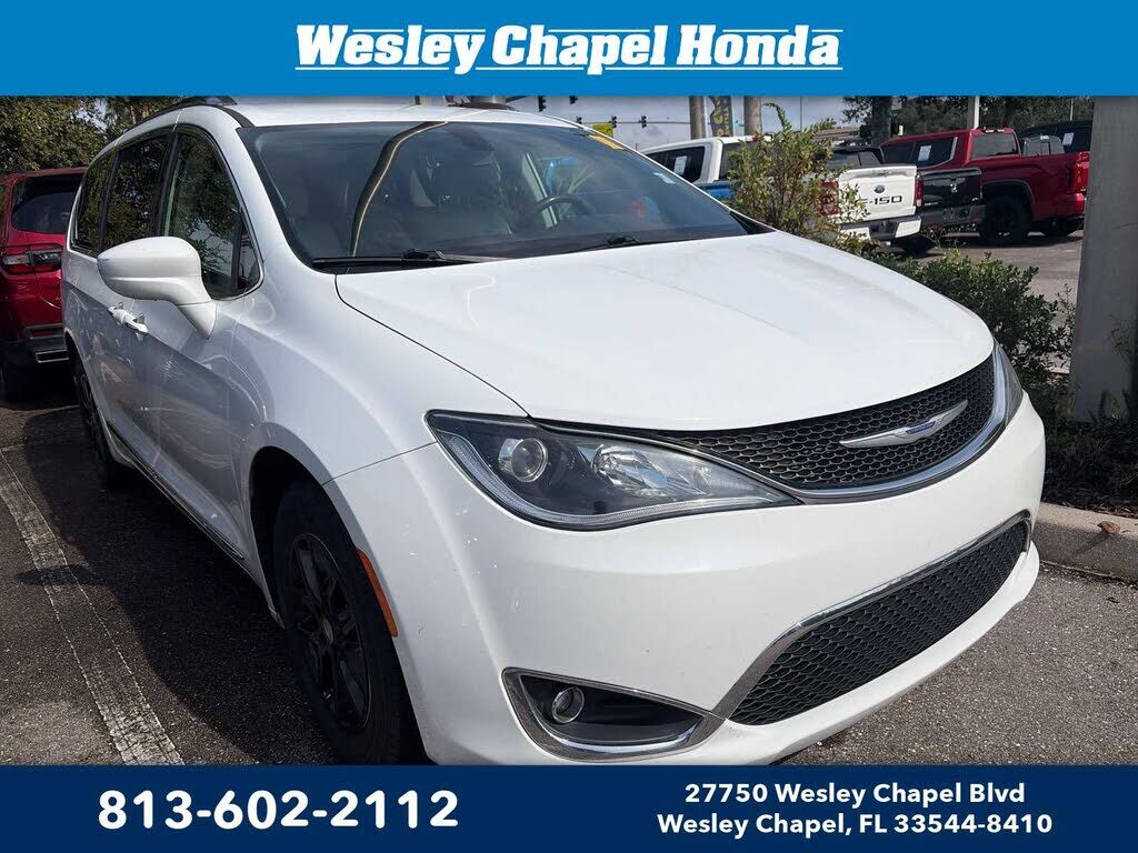 2020 CHRYSLER Pacifica