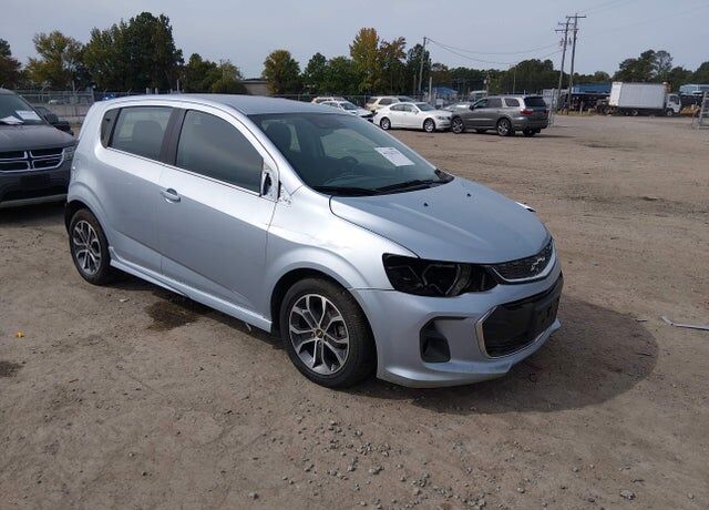2017 CHEVROLET Sonic