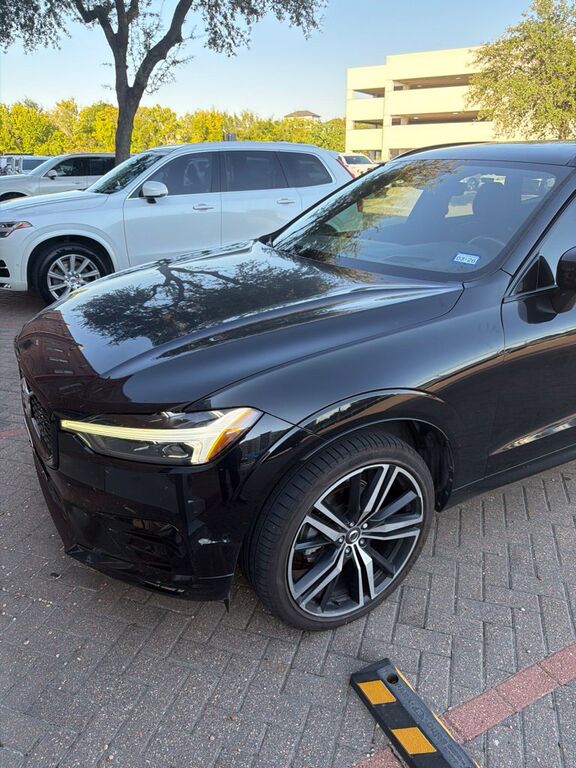 2021 VOLVO XC60