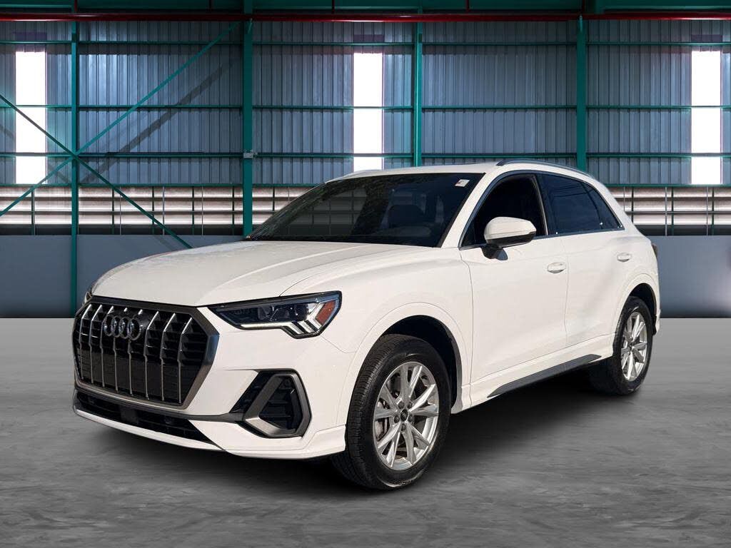 2024 AUDI Q3