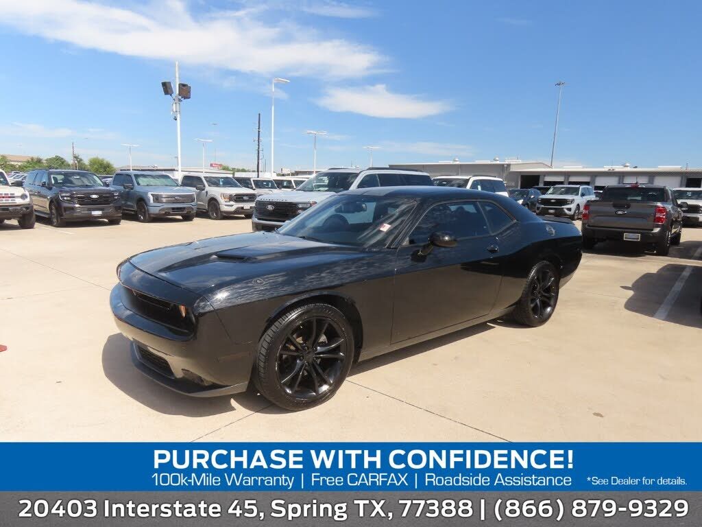 2016 DODGE Challenger
