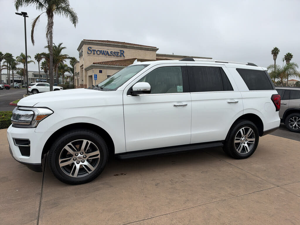 2024 FORD Expedition