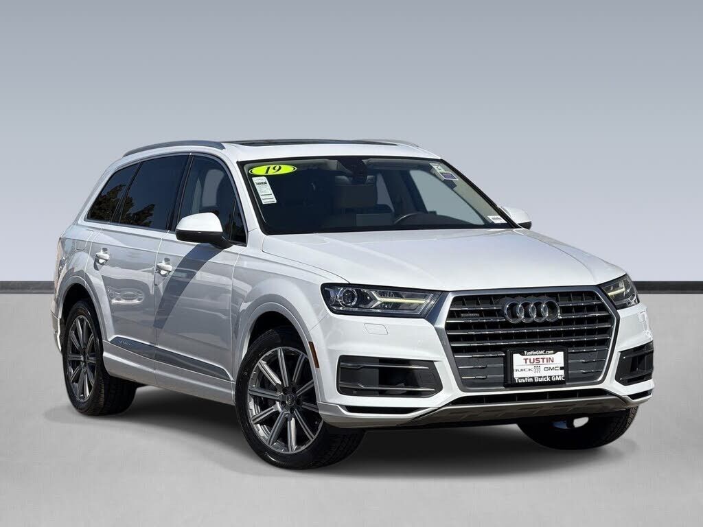 2019 AUDI Q7