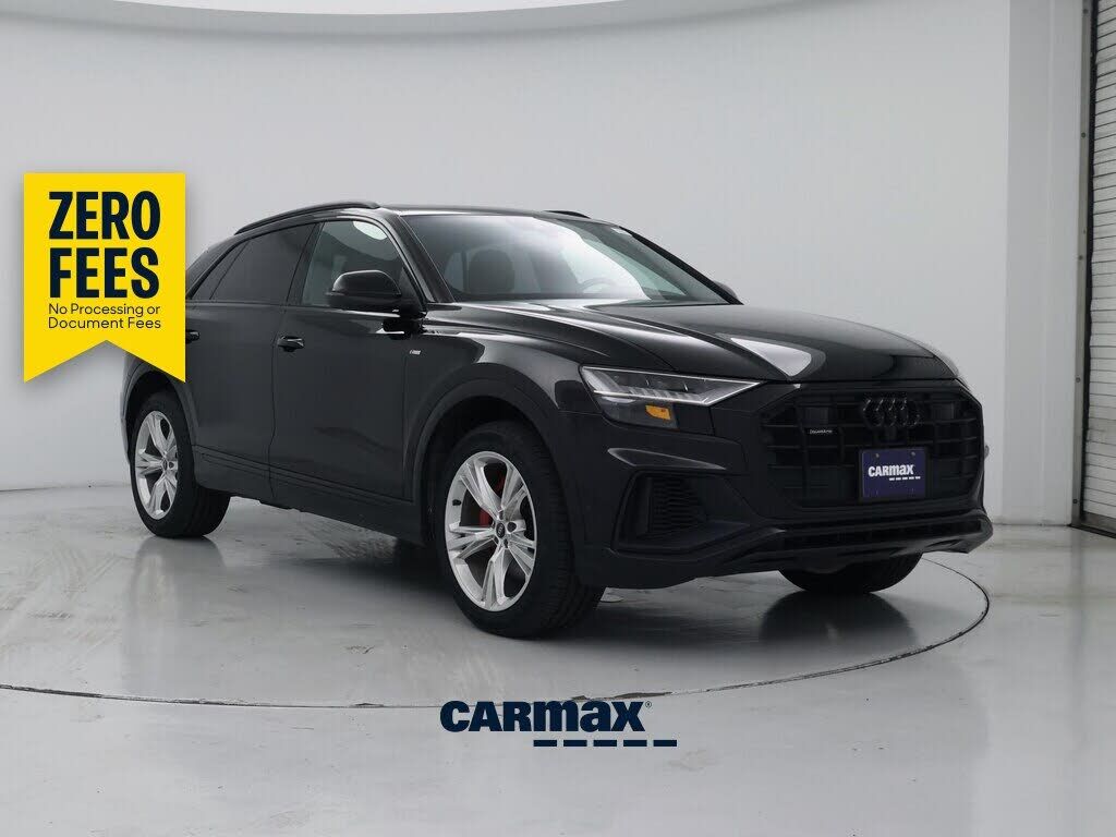 2023 AUDI Q8