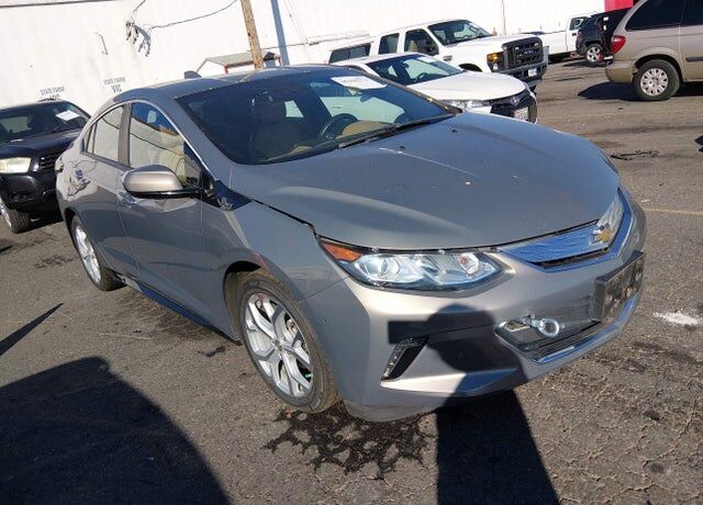 2017 CHEVROLET Volt