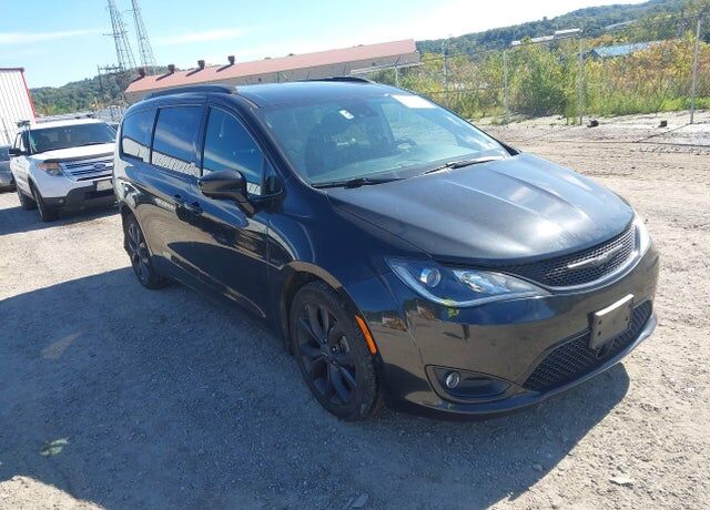 2019 CHRYSLER Pacifica