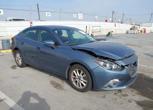 2015 MAZDA Mazda3