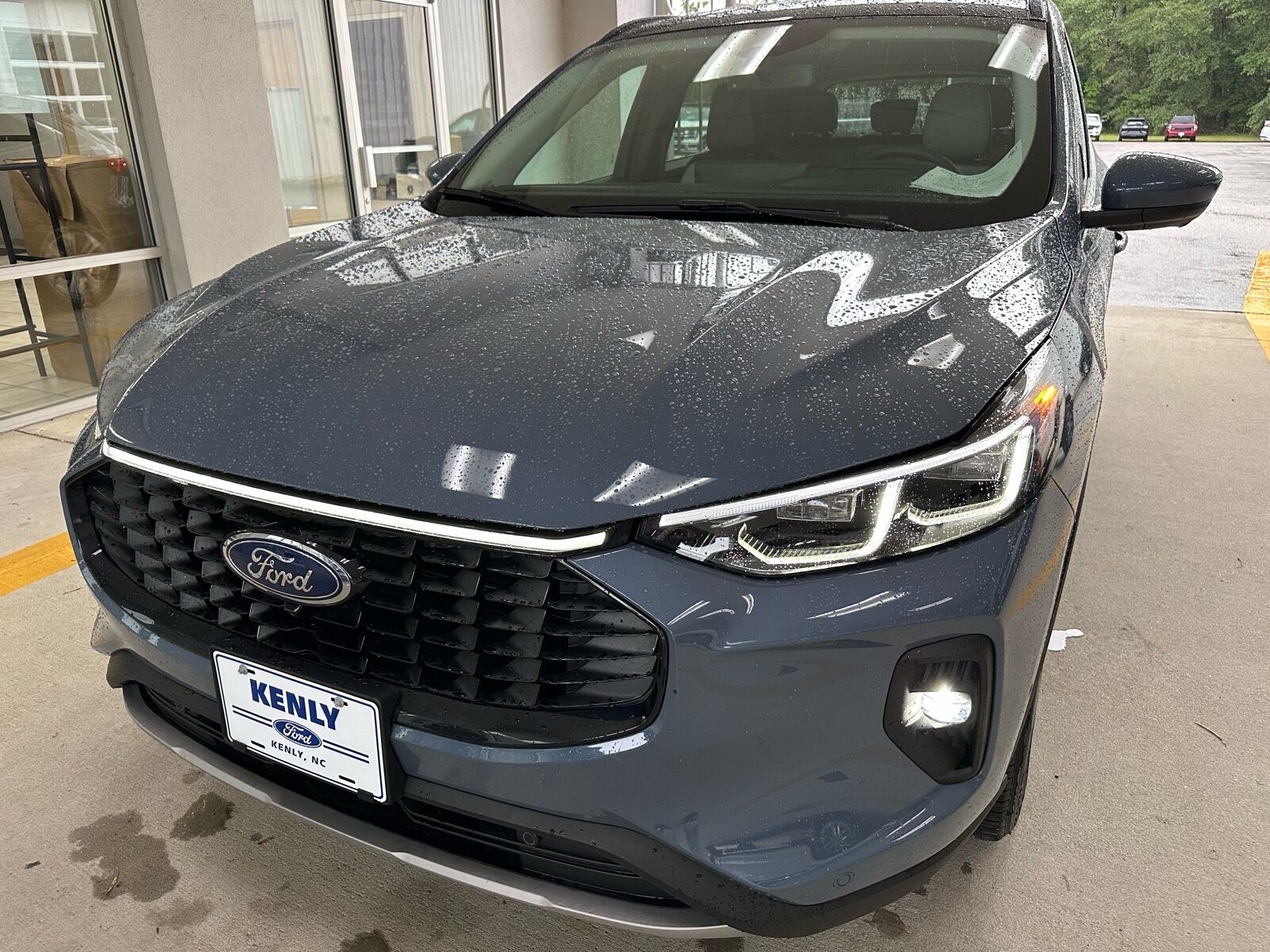 2024 FORD Escape