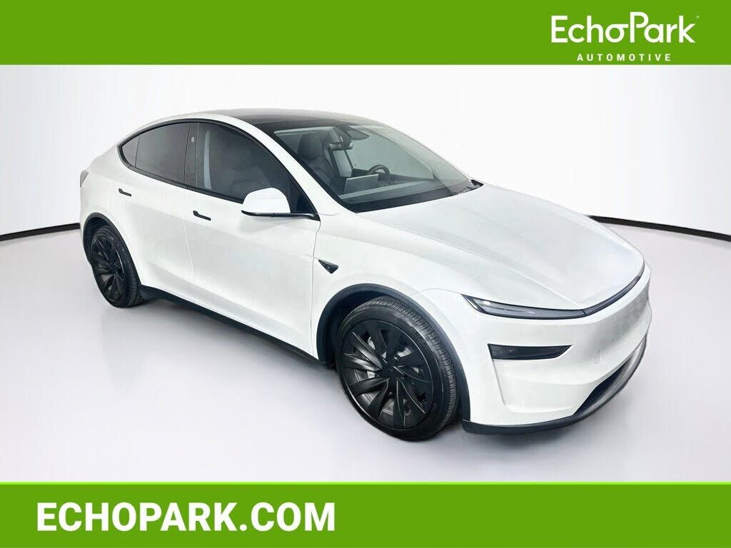 2026 TESLA Model Y
