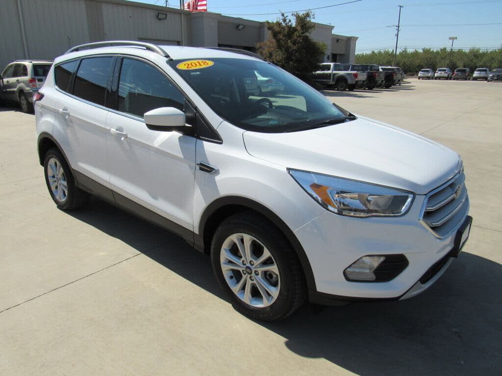 2018 FORD Escape