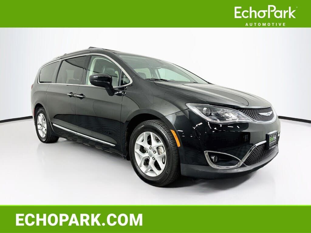 2020 CHRYSLER Pacifica