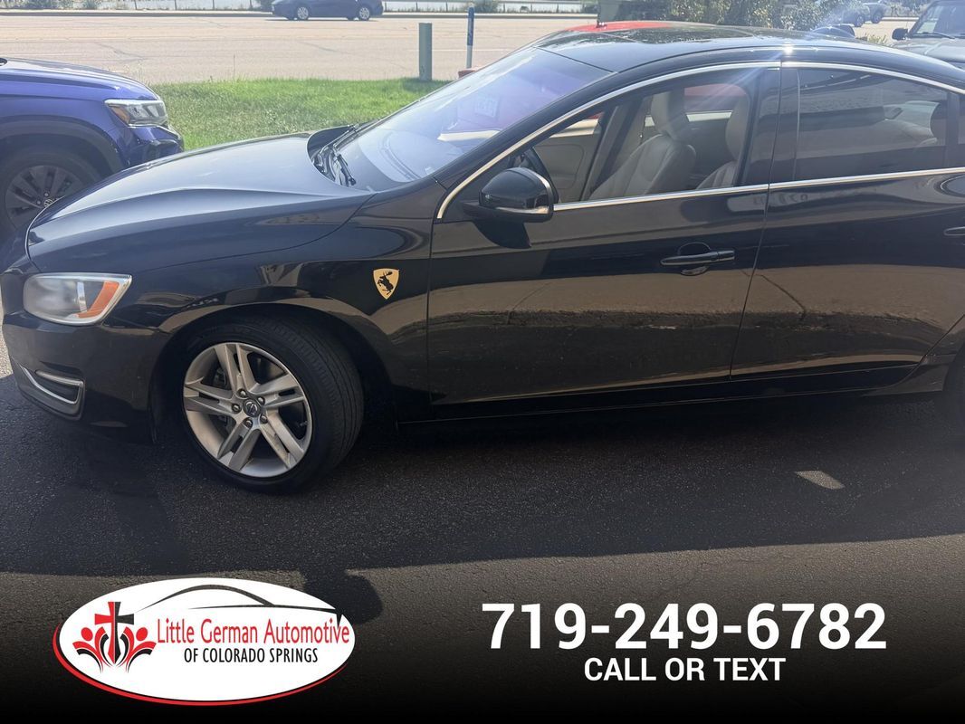 2015 VOLVO S60