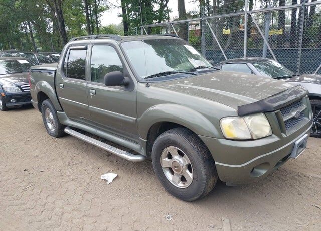 2004 FORD Explorer