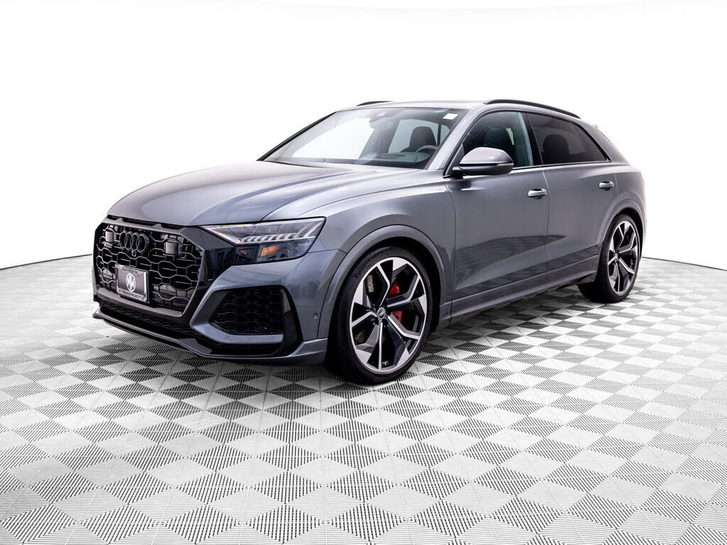 2022 AUDI RS Q8