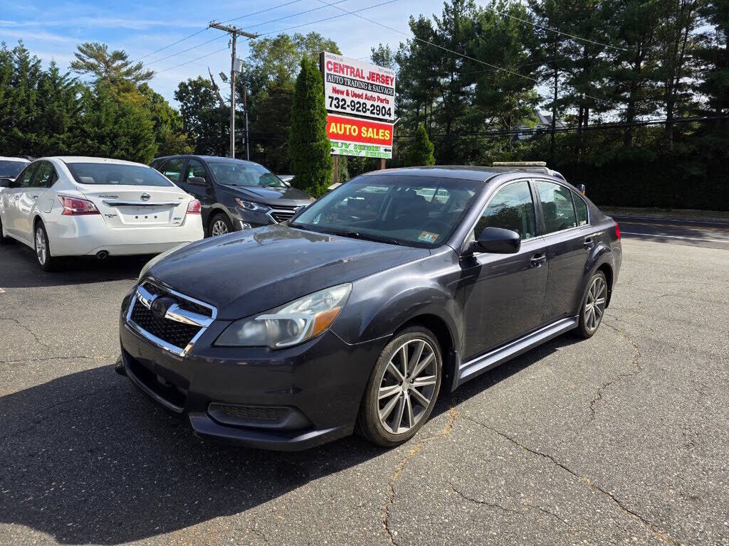 2013 SUBARU Legacy