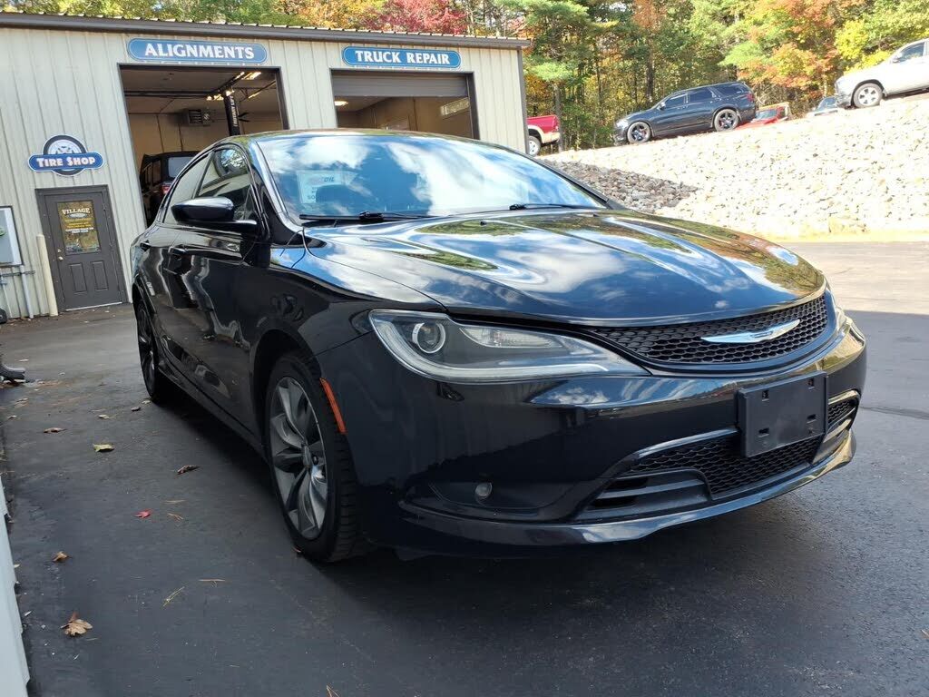 2016 CHRYSLER 200