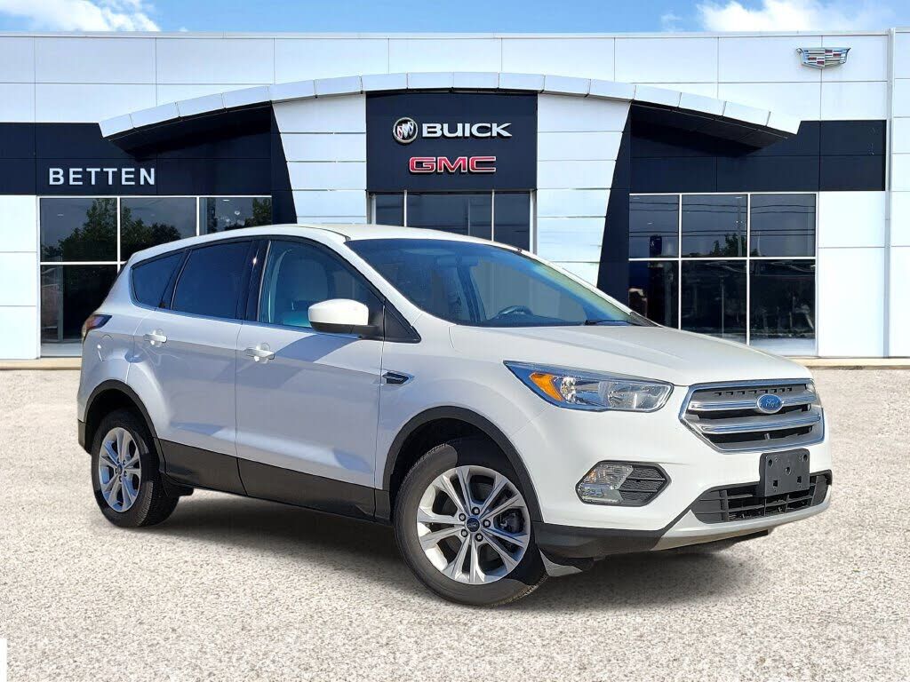 2017 FORD Escape