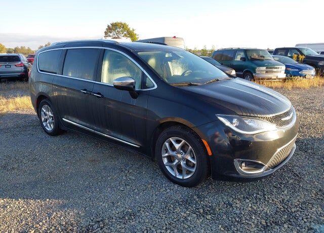 2019 CHRYSLER Pacifica
