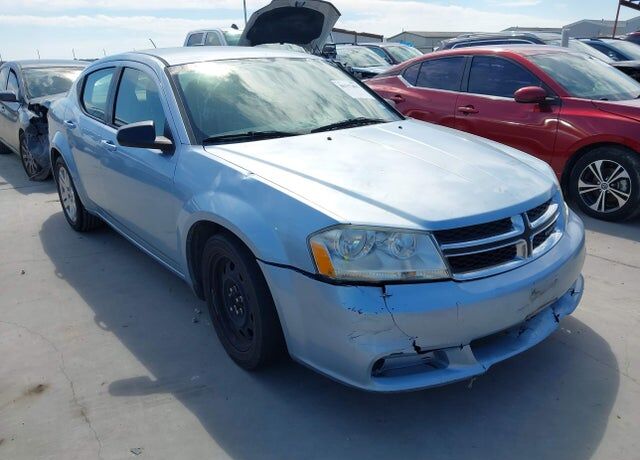 2013 DODGE Avenger
