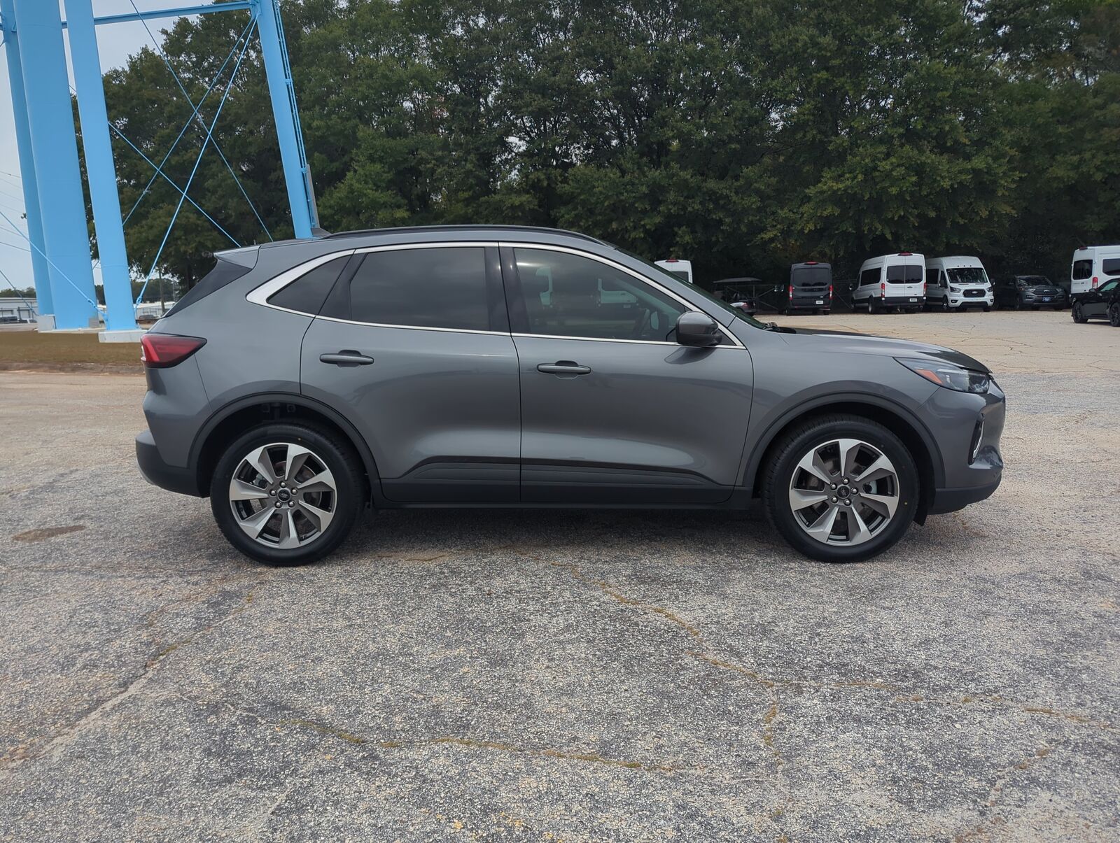 2023 FORD Escape