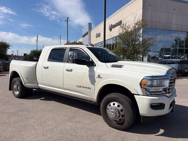 2022 RAM 3500