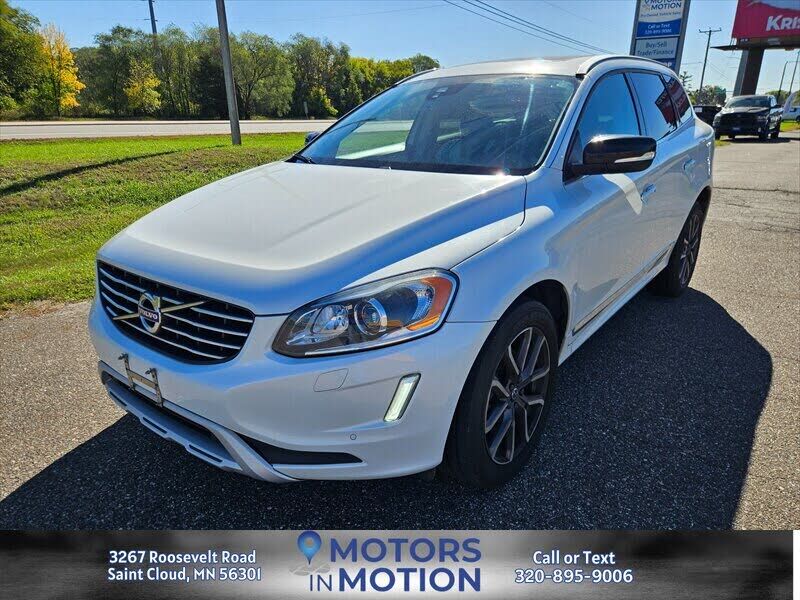 2017 VOLVO XC60