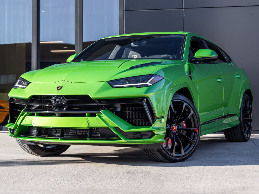 2024 LAMBORGHINI URUS