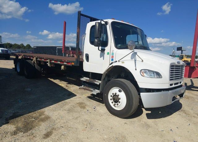 2017 FREIGHTLINER M2