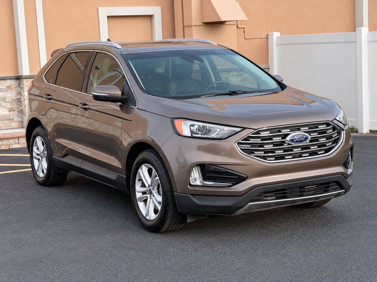 2019 FORD Edge